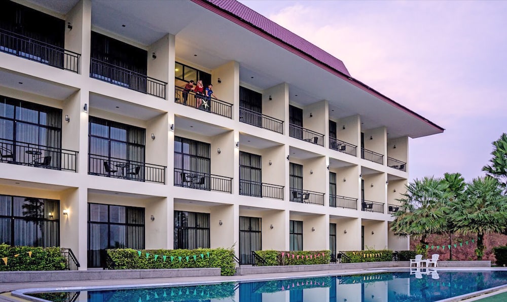 Takhun Mountain View Hotel 5/66