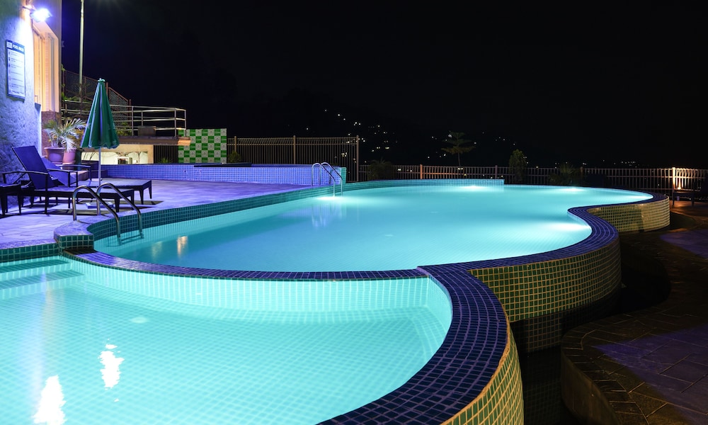 Aagantuk Resort 52/75