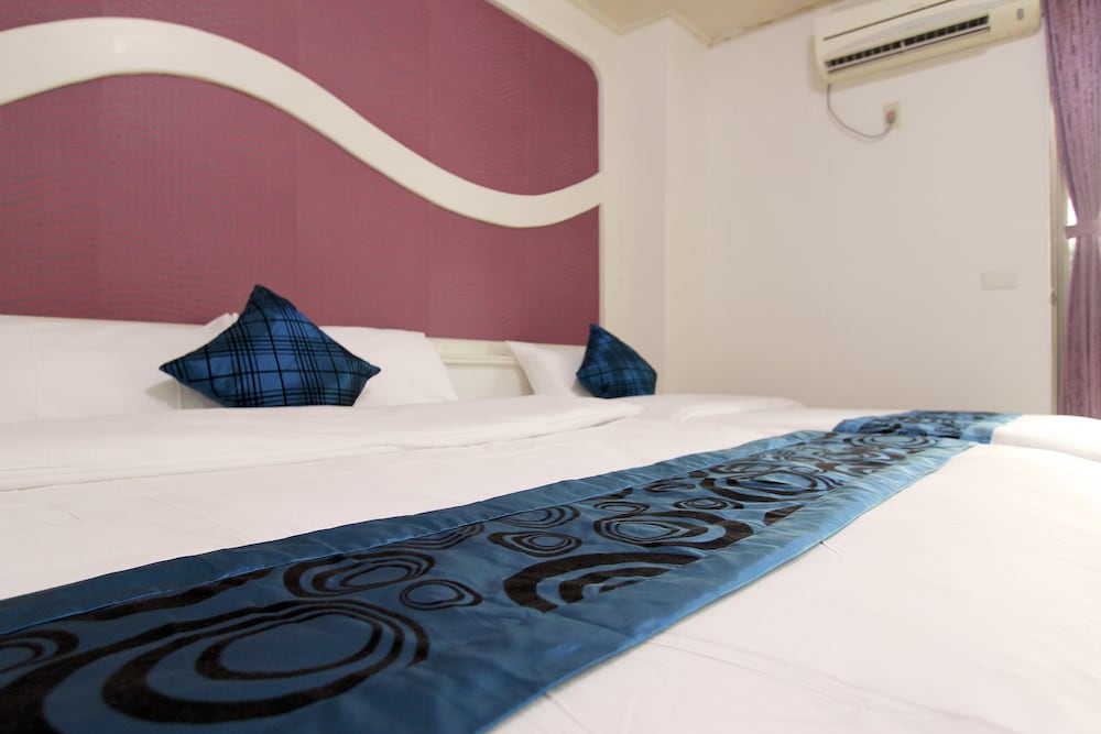 Tau Tau Chu Hotel 59/66