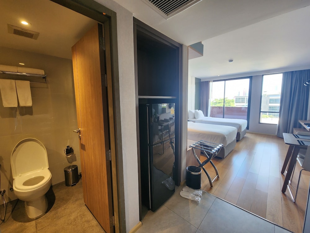 Montana Hotel and Residence 43/46