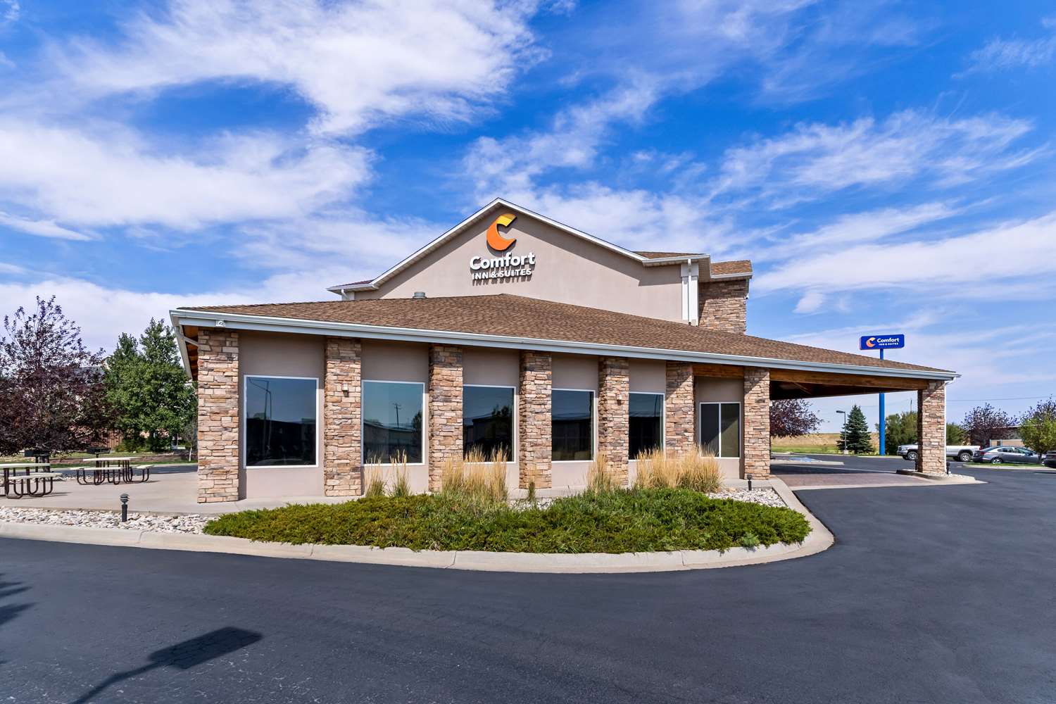 Comfort Inn & Suites Near University Of Wyoming 40/40