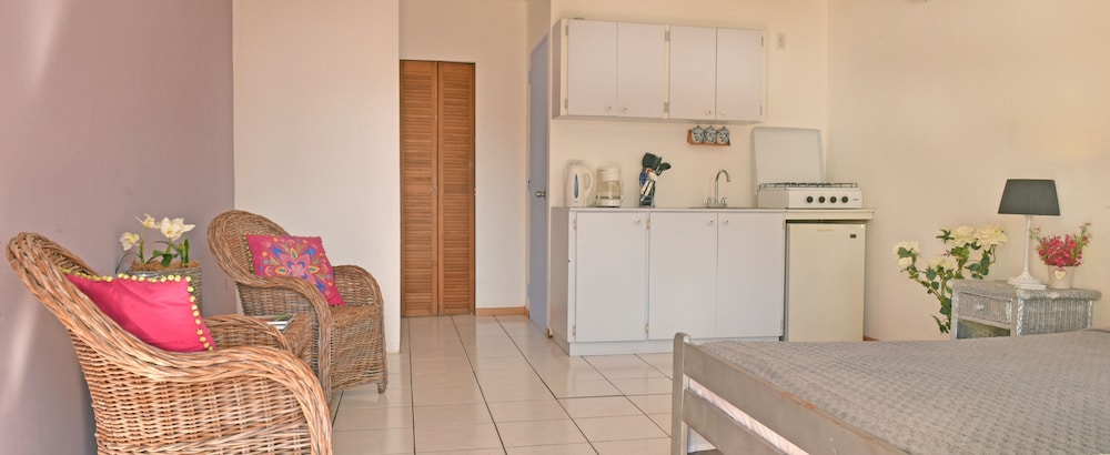 Pega Pega Apartments 4/21