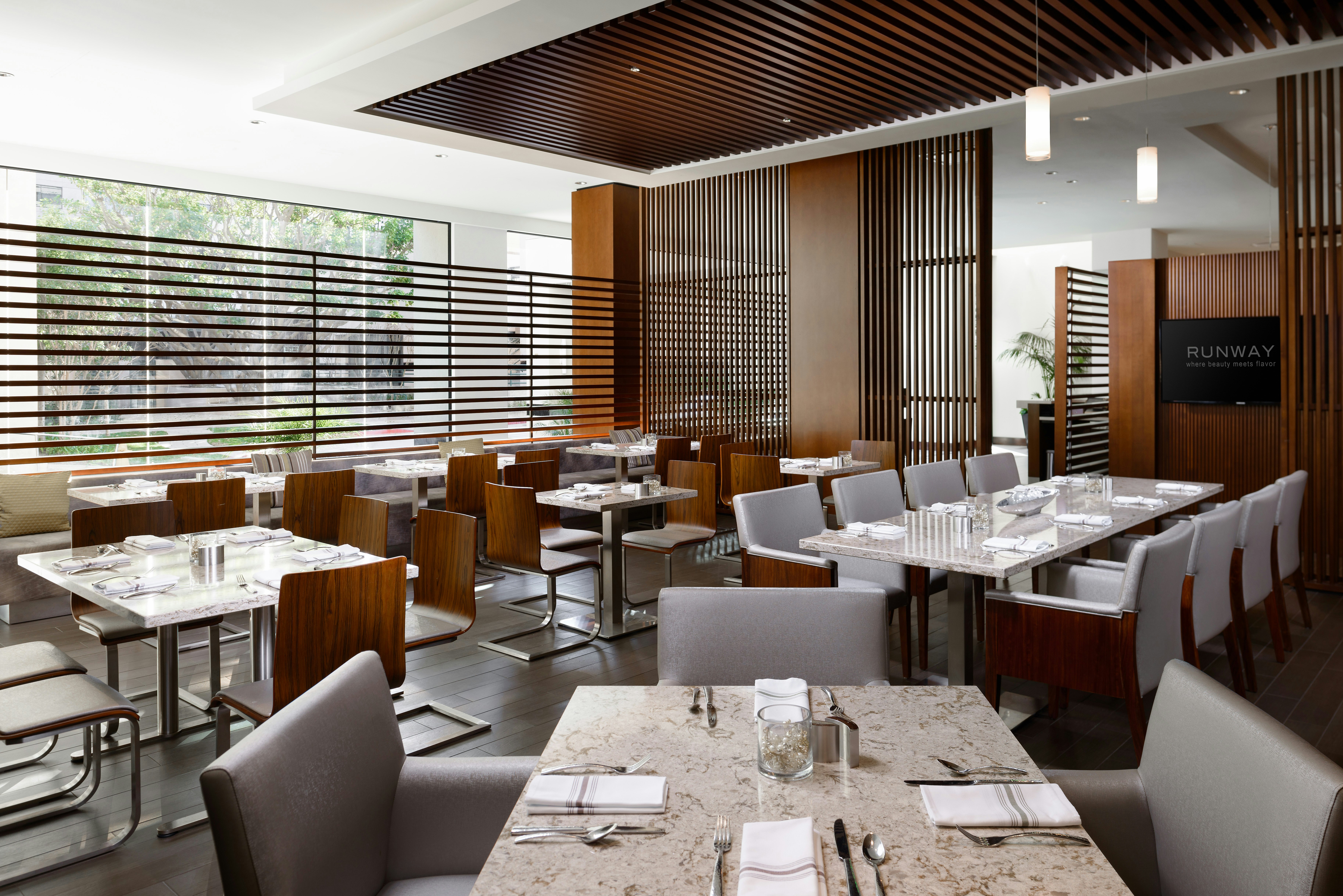 Hilton Woodland Hills Los Angeles 47/67