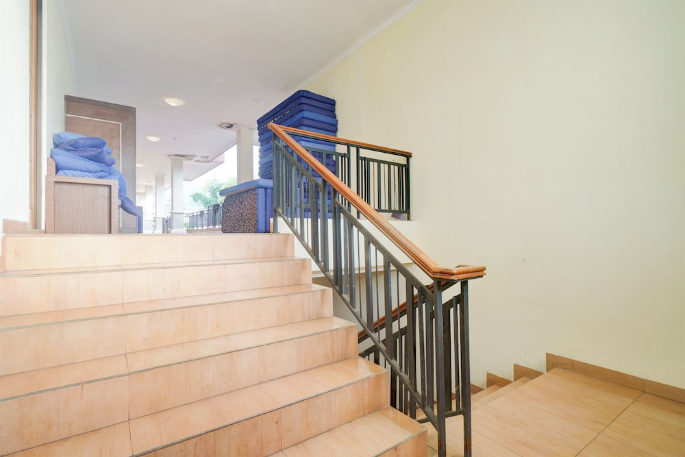 Hotel O Bogor near Taman Safari formerly Ken Raudhah Inn 13/44
