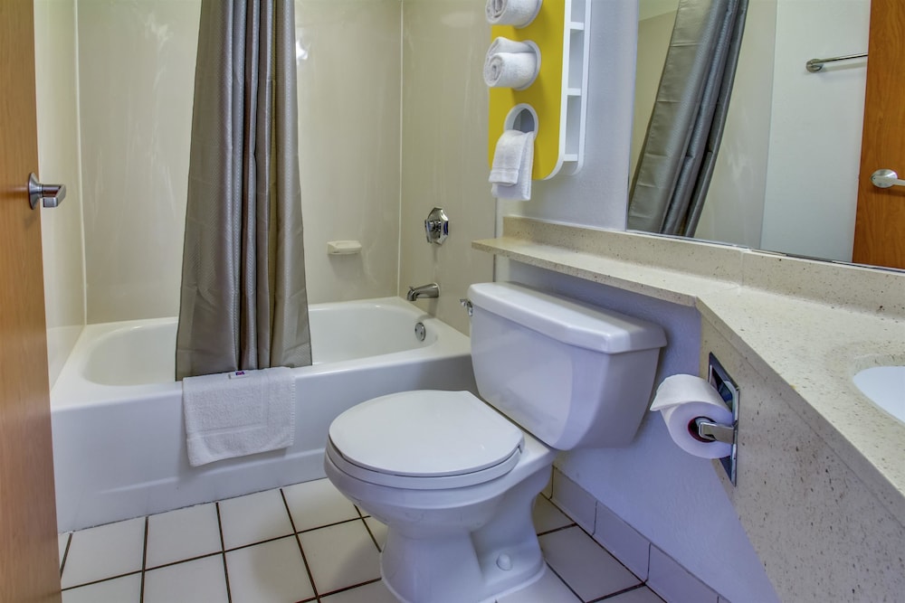 Motel6 Buffalo, NY - Airport - Williamsville 22/51