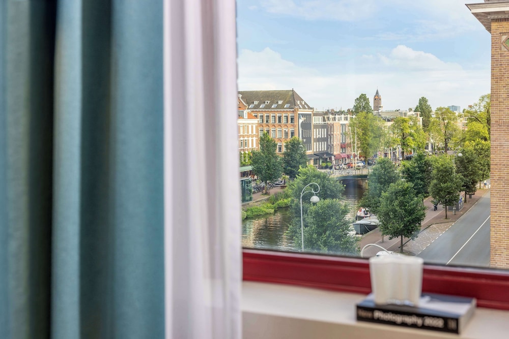 Avani Museum Quarter Amsterdam Hotel (former NH Amsterdam Museum Quarter) 45/50