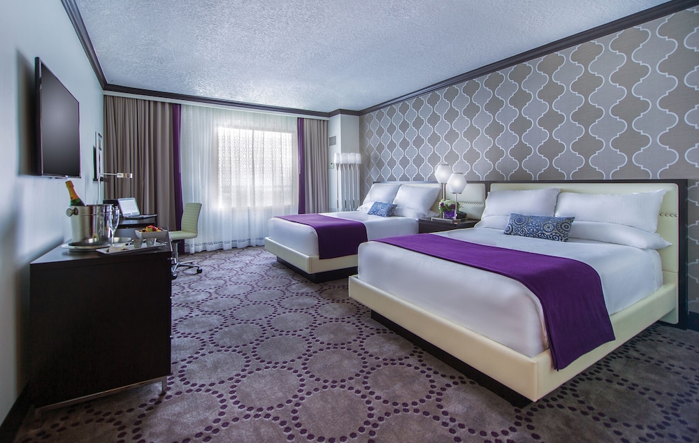 Harrah's Gulf Coast - A Caesars Rewards Destination 11/48