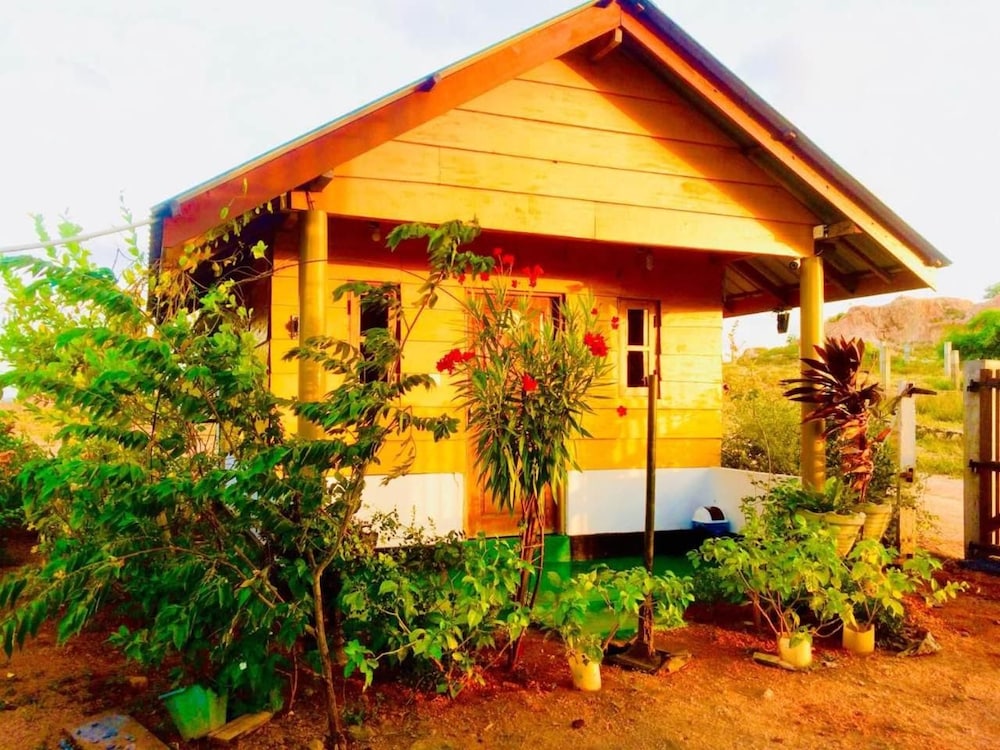 Sunntop Cabana 3/48