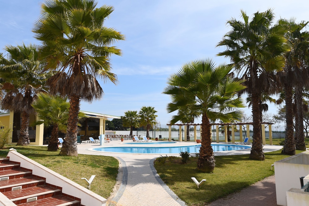 Praia Da Lota Resort Apartments 10/85