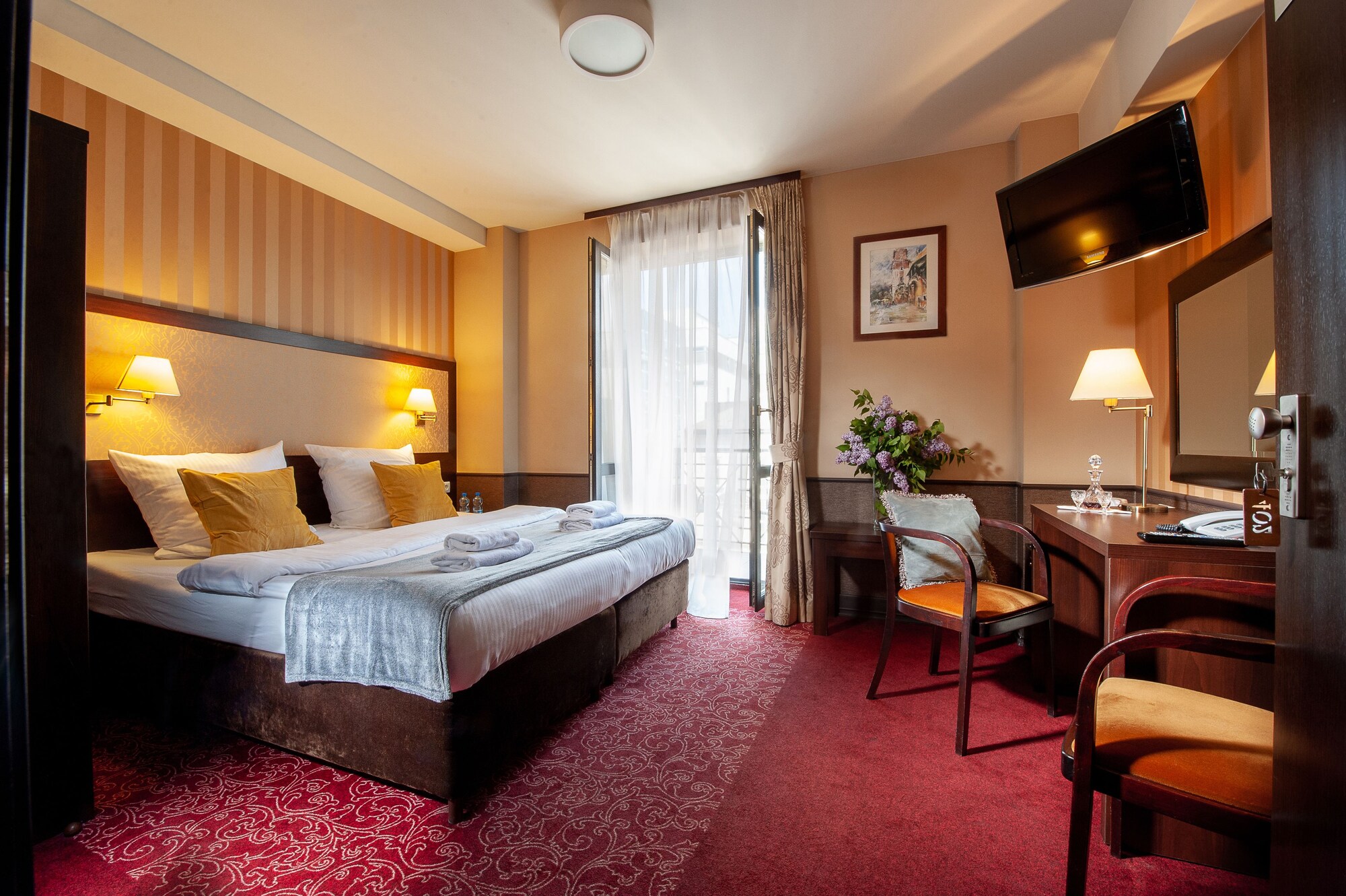 ROOM, DOUBLE BED, BALCONY