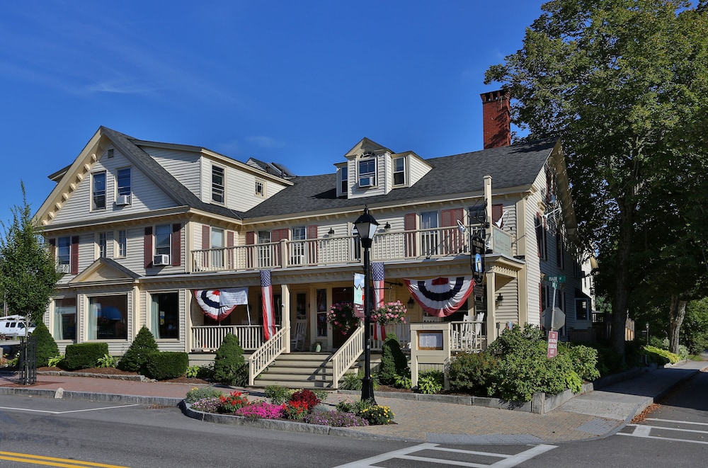 The Kennebunk Inn 40/50