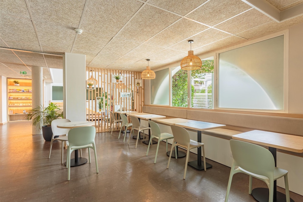 Kyriad Anglet Biarritz 46/58