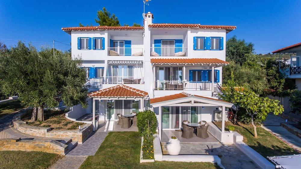 Acrotel Athena Villas 6/50