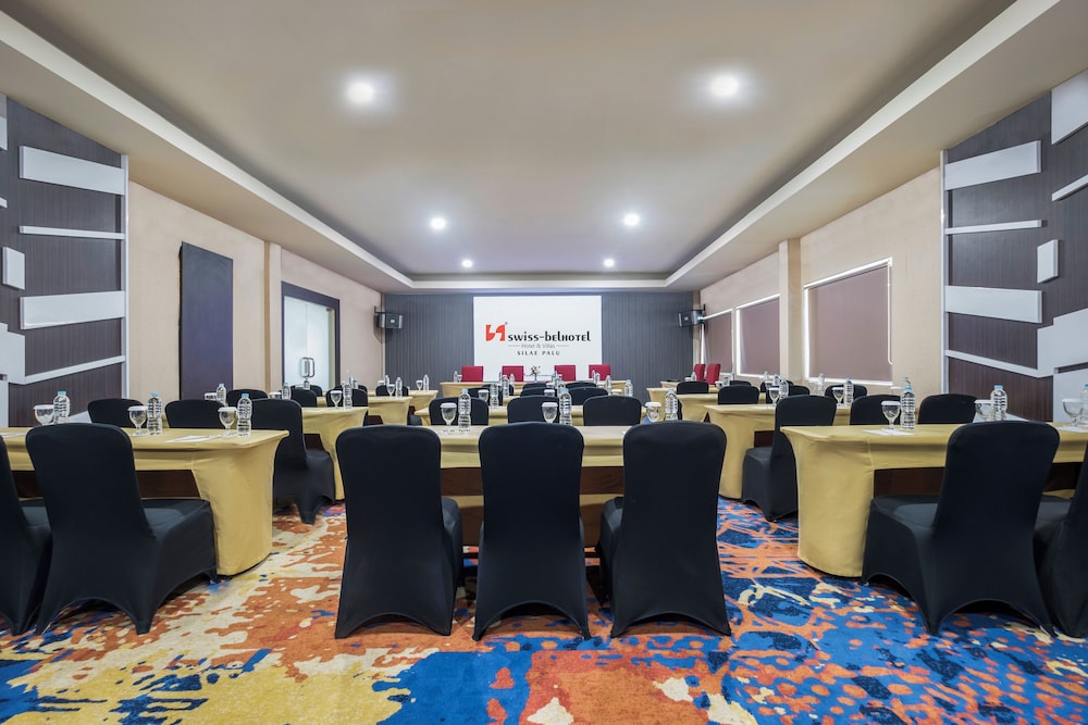 Swiss-Belhotel Silae Palu 62/73