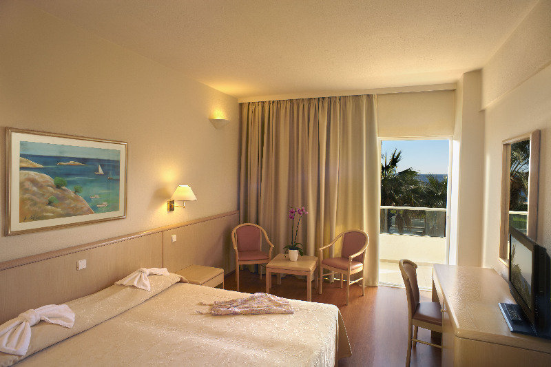 Blue Sea Beach Resort 4/18