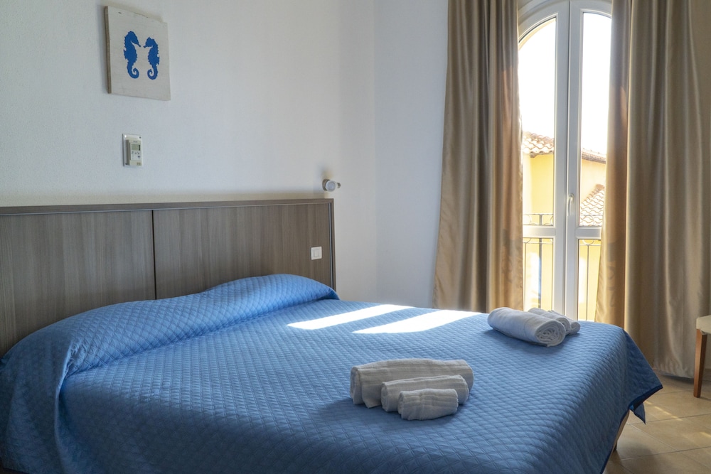 Muma Hostel 10/65