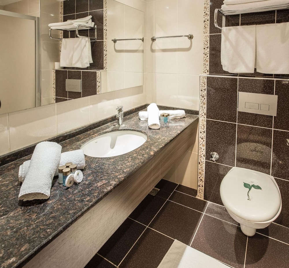 Bolu Thermal Hotel 54/64