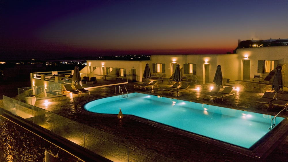 Nida Mykonos 19/20