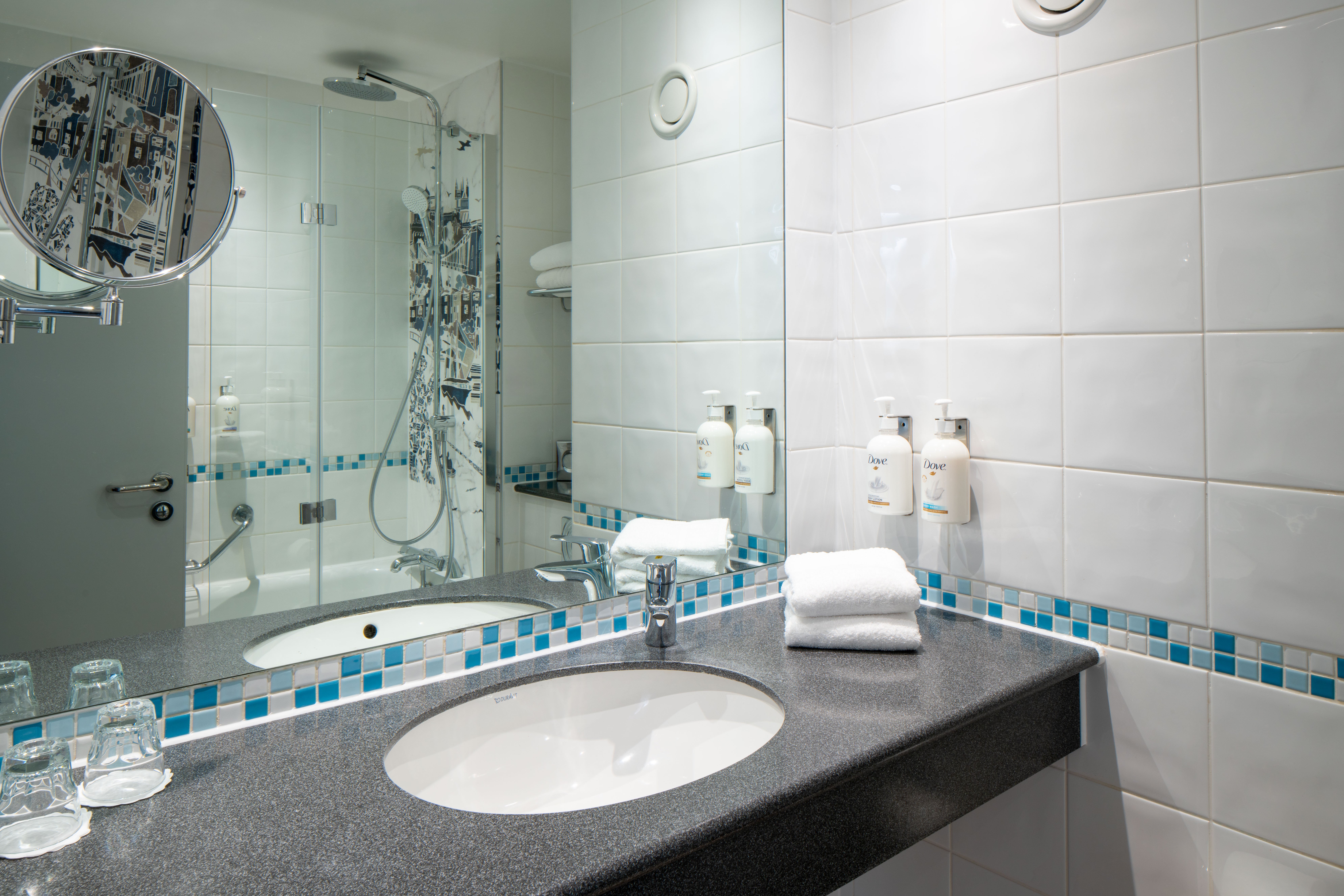 HOLIDAY INN BRISTOL FILTON 49/50