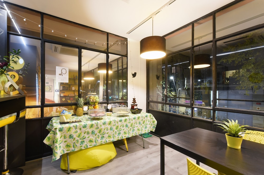 Free Hostels Barcelona 54/71