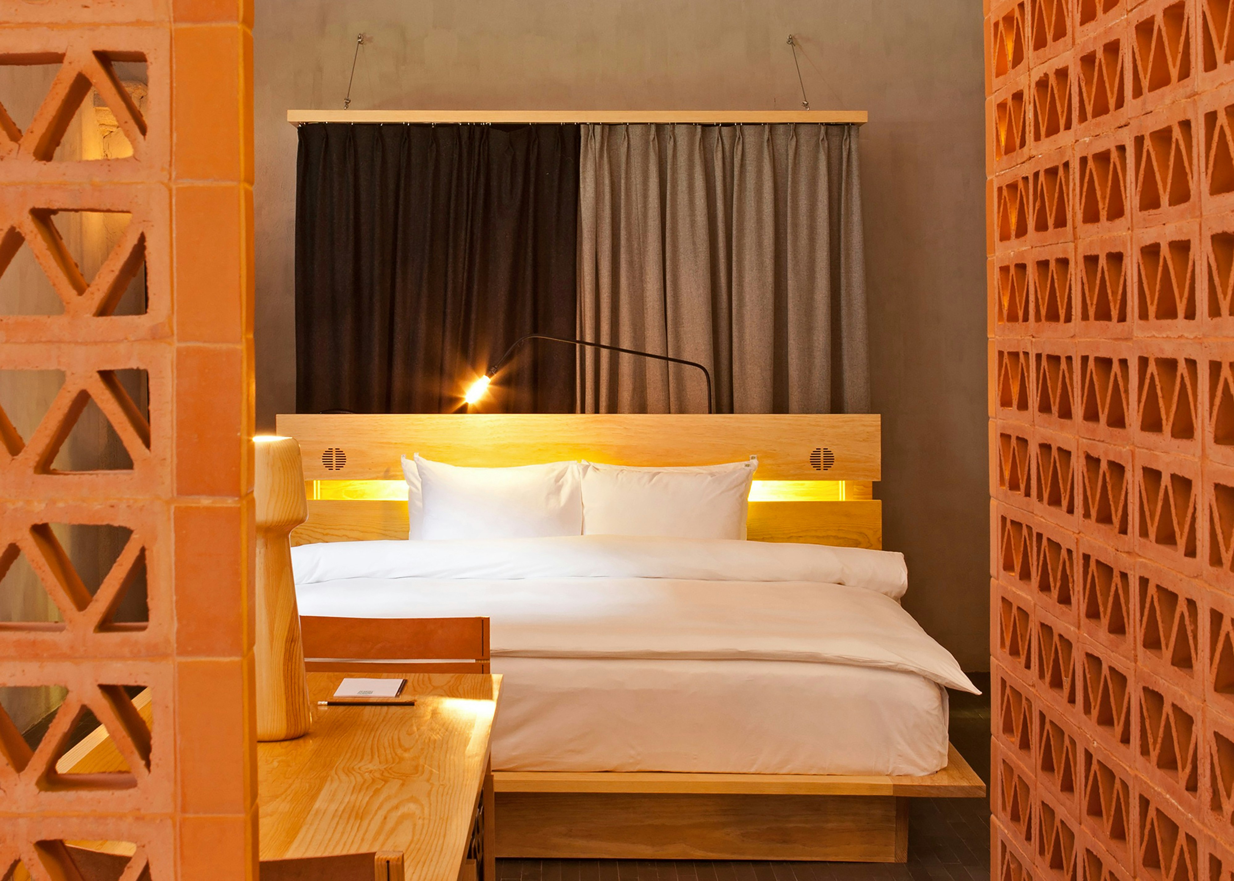 Downtown Mexico Hotel 8/25