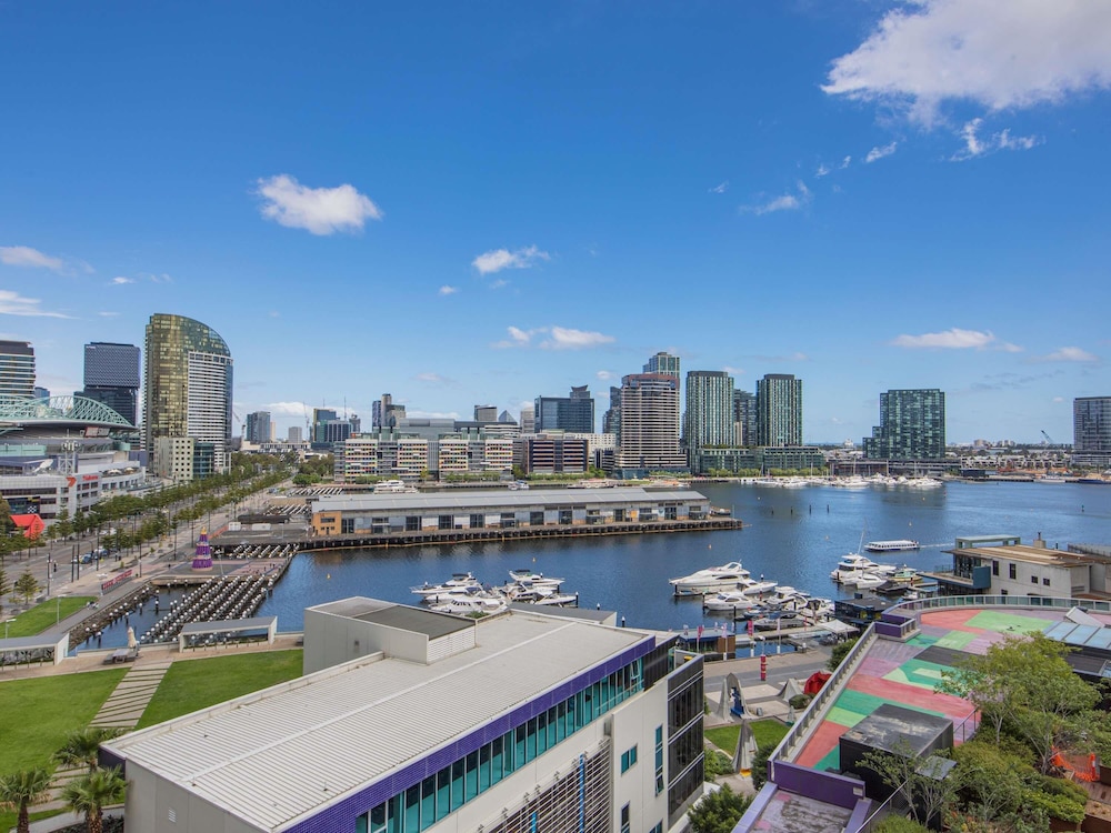 The Sebel Residences Melbourne Docklands 3/55