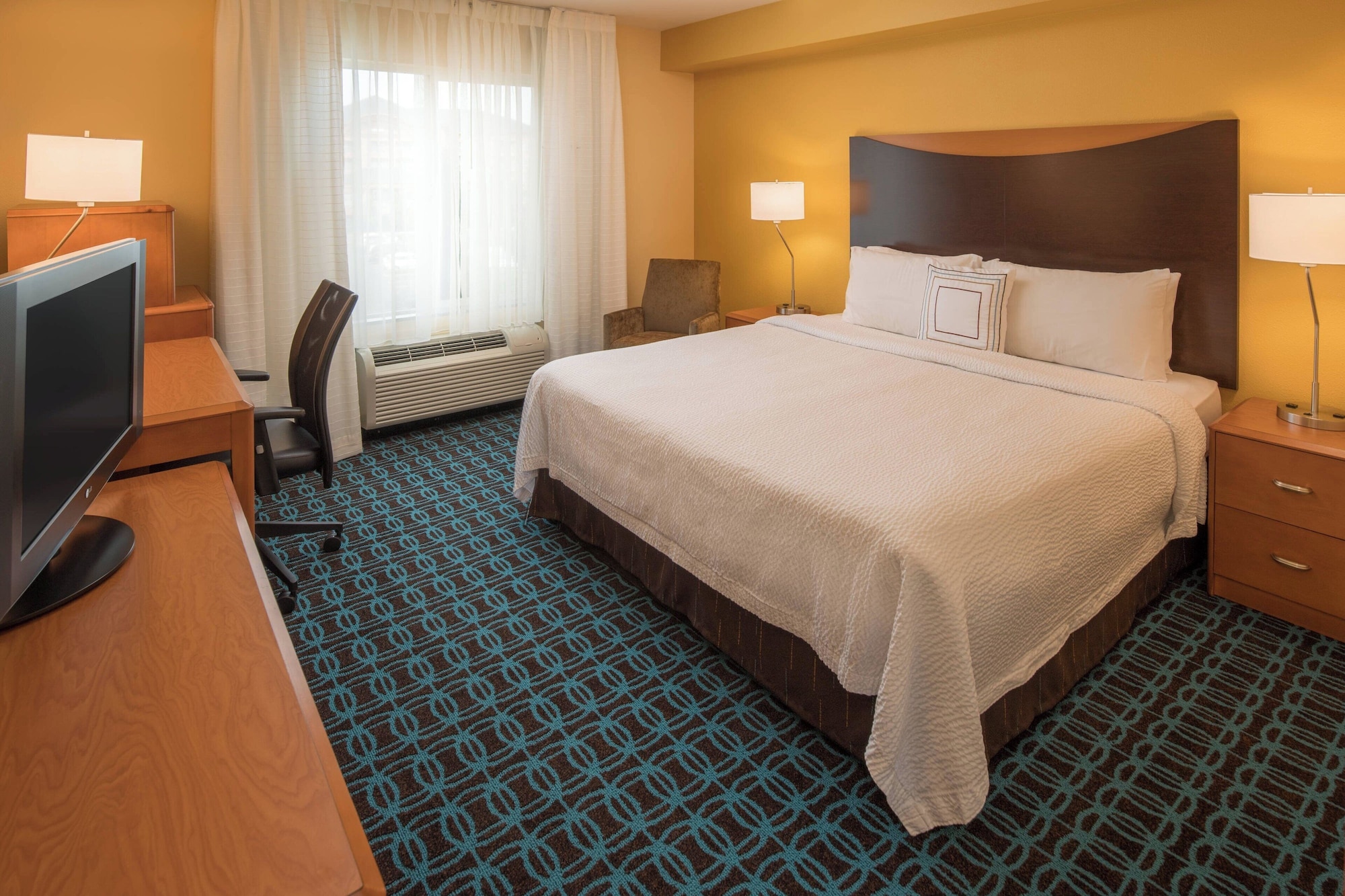 Room at Fairfield Inn & Suites By Marriott Portland North, PORTLAND - OR
