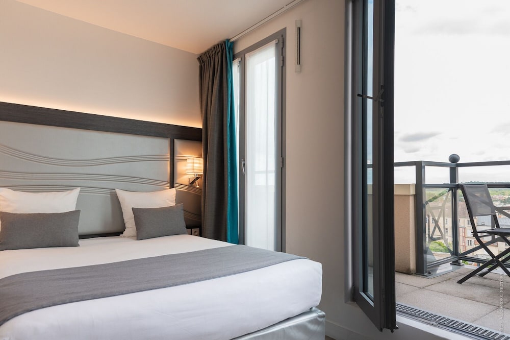 Hotel Versailles Chantiers 21/78