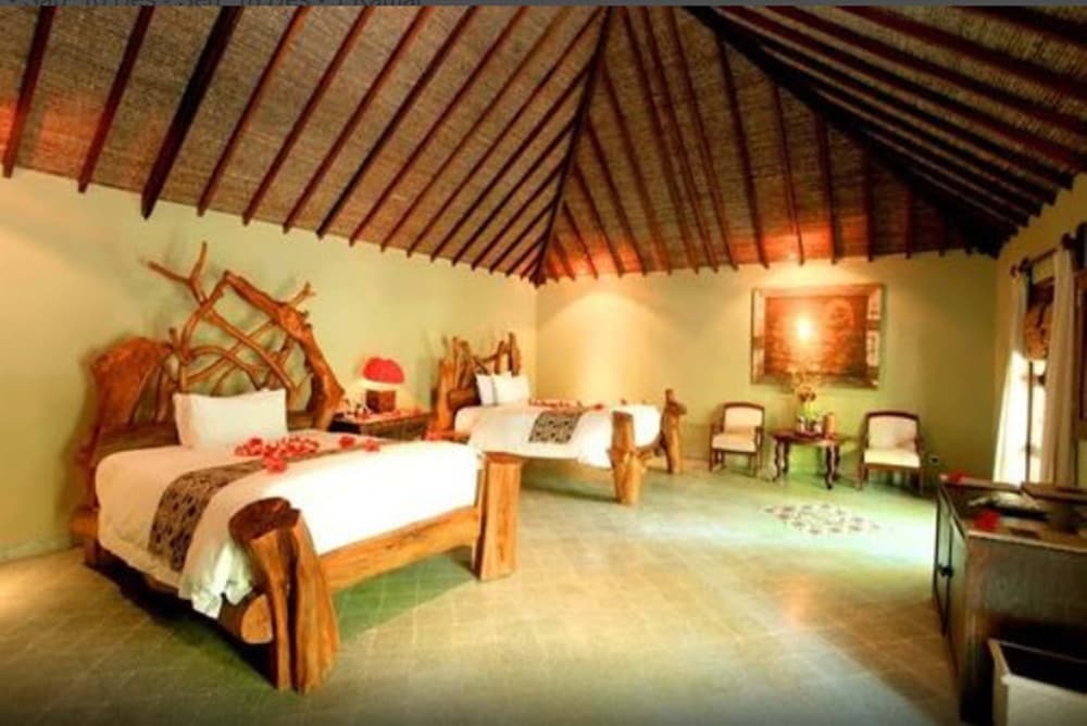 Beach Villas Lombok 48/80