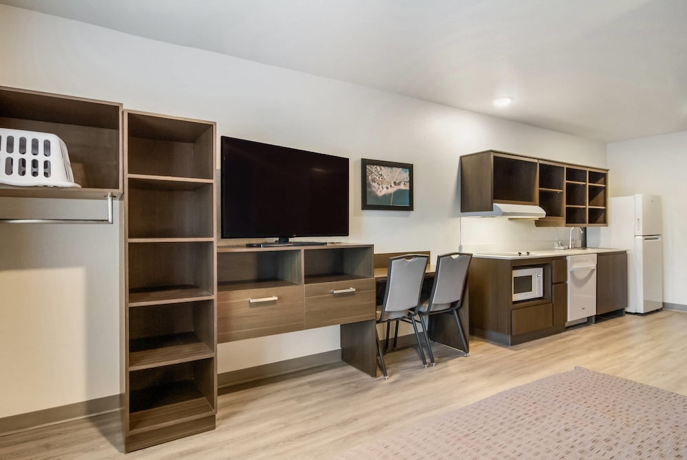 WoodSpring Suites Jacksonville Baymeadows 43/59