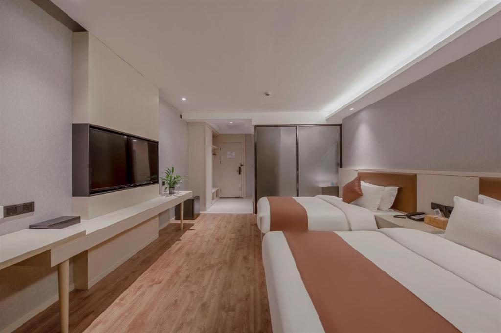 GYA Shanghai Long Distance Passenger Terminal Hotel 25/49