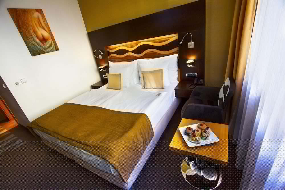 Danubia Gate Hotel 15/70