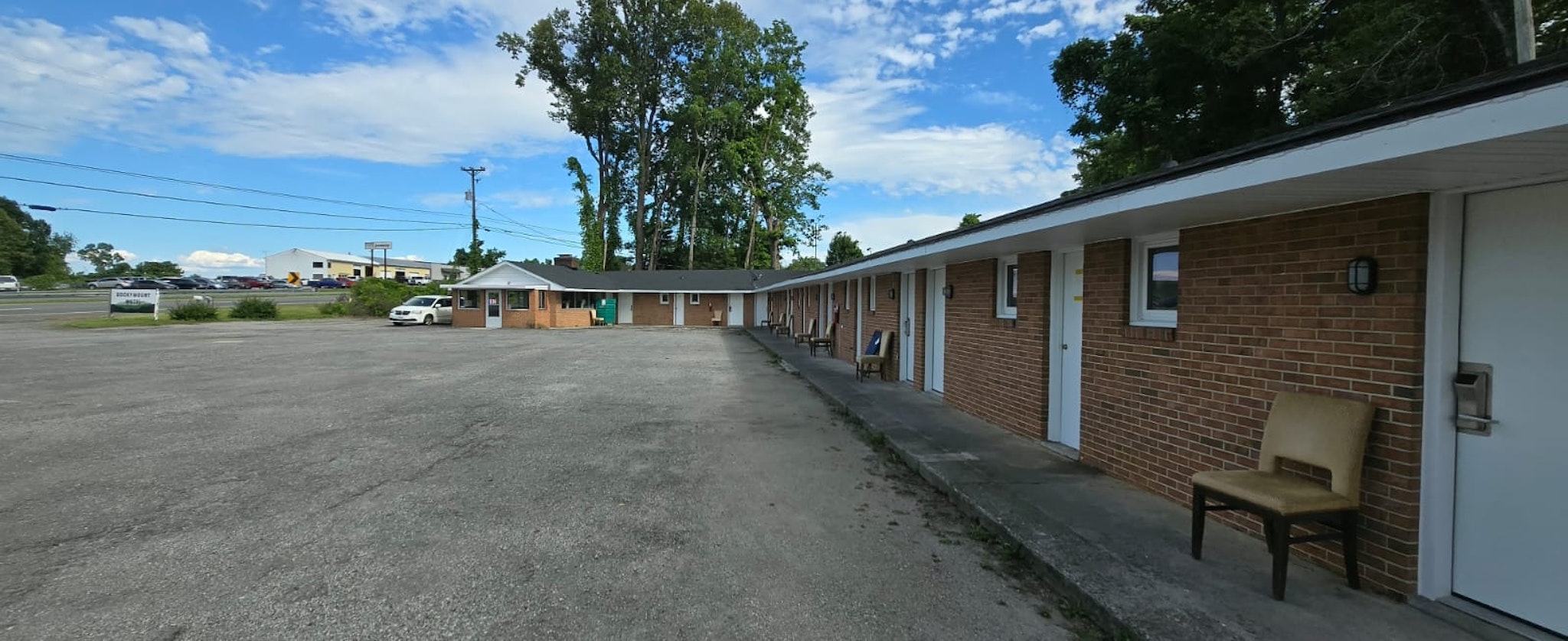 Rocky Mount Motel near Hwy 220 20/23