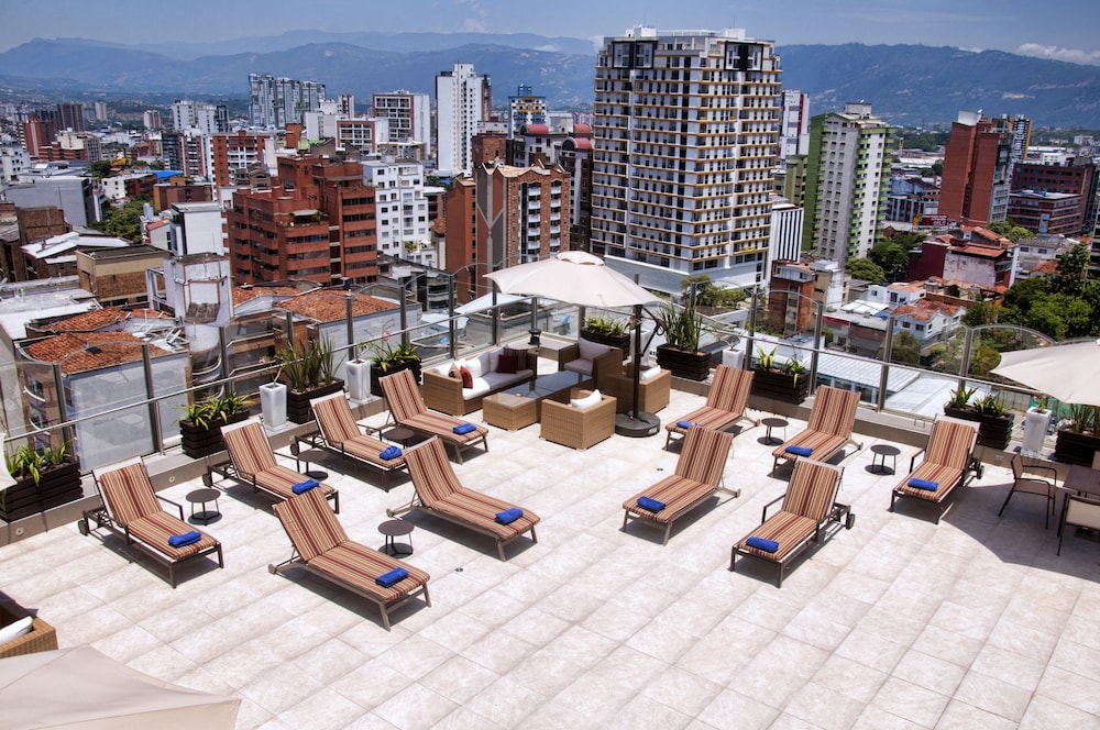 Dann Carlton Bucaramanga 62/65
