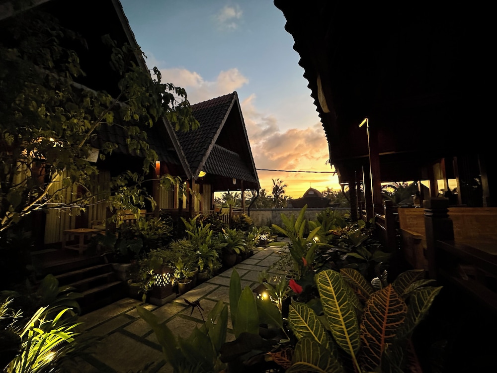 Dupa Ubud Villa 64/72
