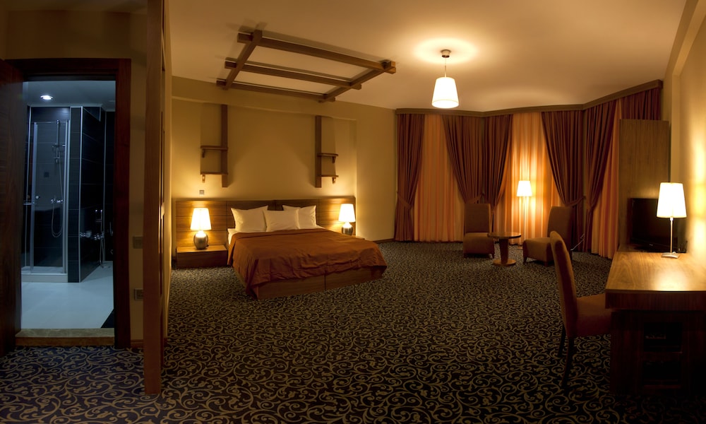 El Resort Hotel 19/50