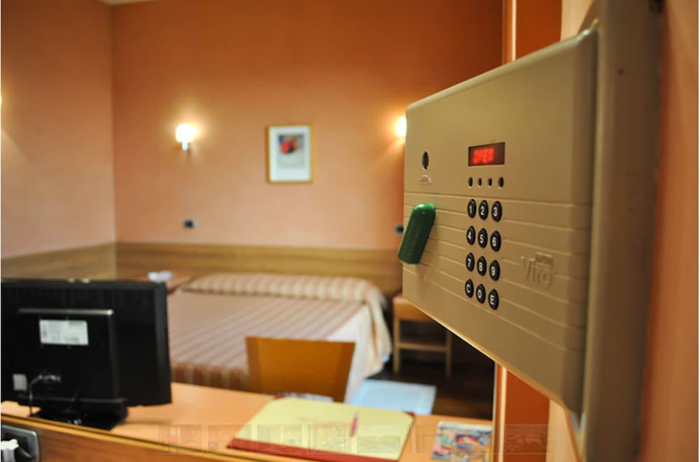 SENBHOTEL 6/34