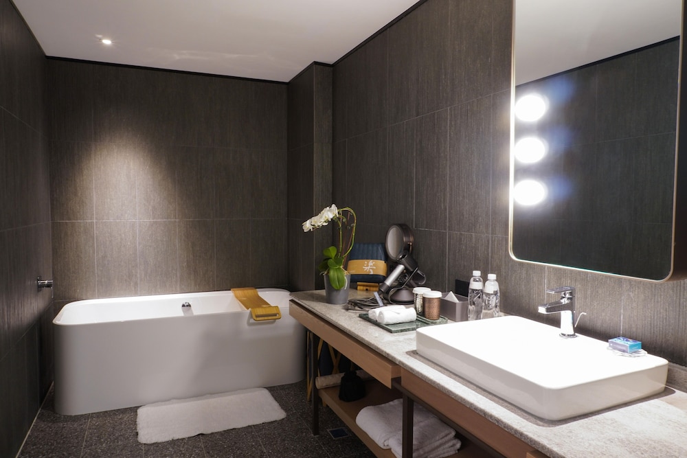 TAI Urban Resort 46/48