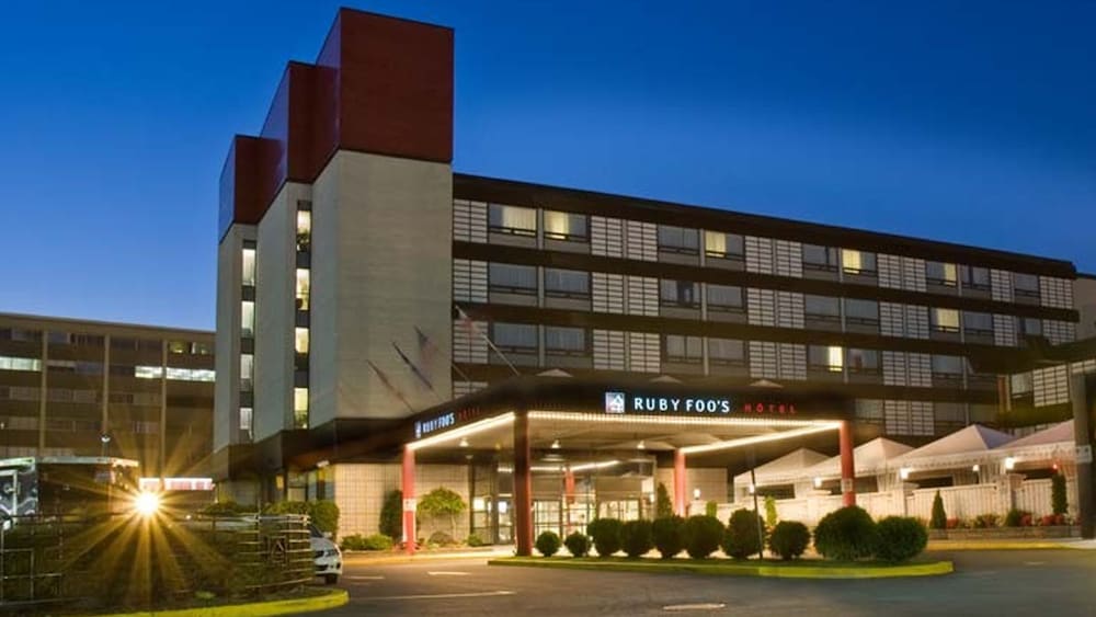 Hotel Ruby Foo S 4/67