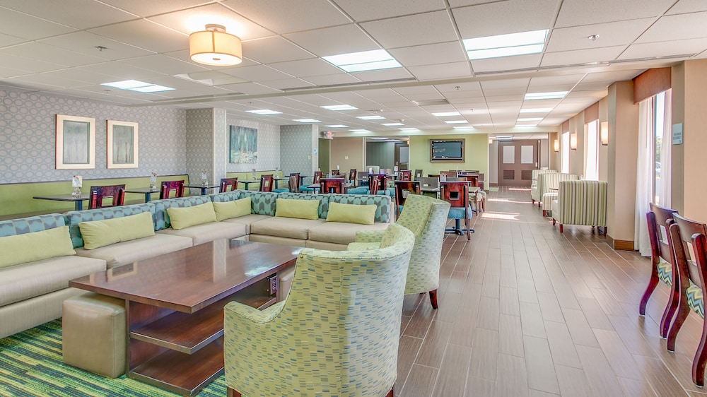 Holiday Inn Express Richmond Midlothian Turnpike 33/51