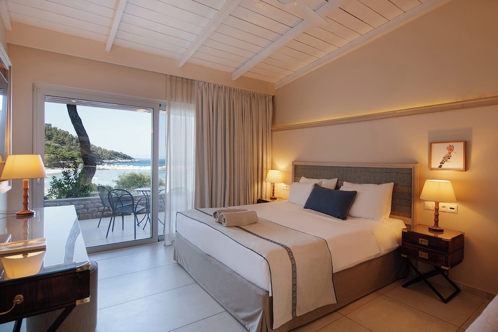 Deluxe, Double Bed, Beach Front