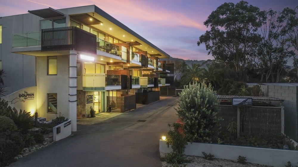 The Dolphin Apartments 4/69