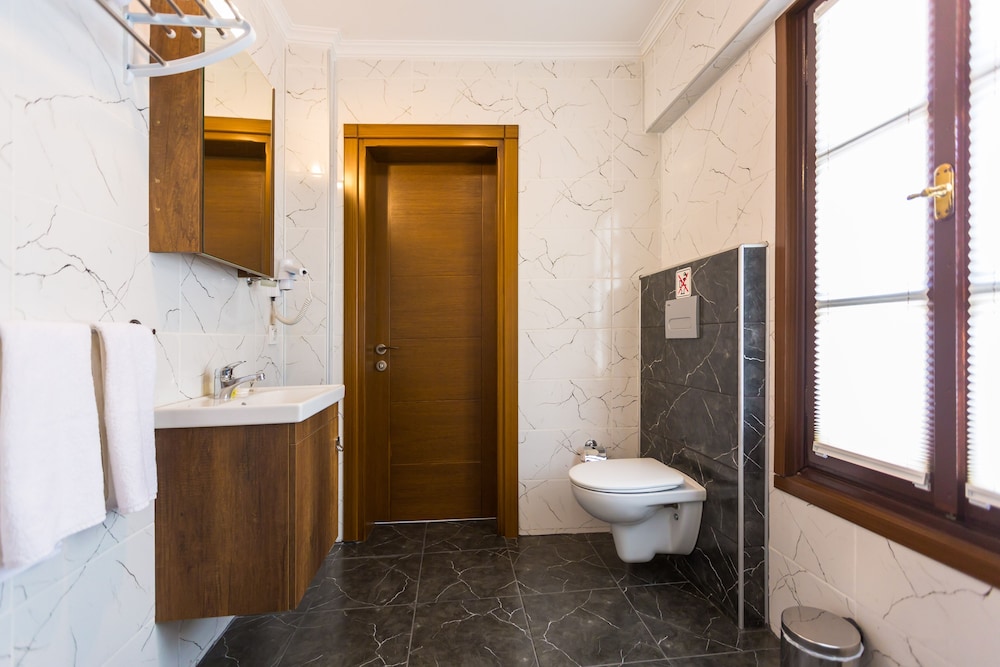 Old Town Boutique Hotel 20/50
