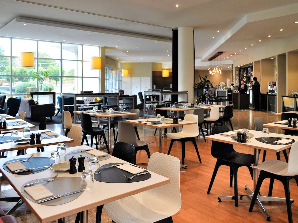 IBIS MELBOURNE GLEN WAVERLEY 56/76