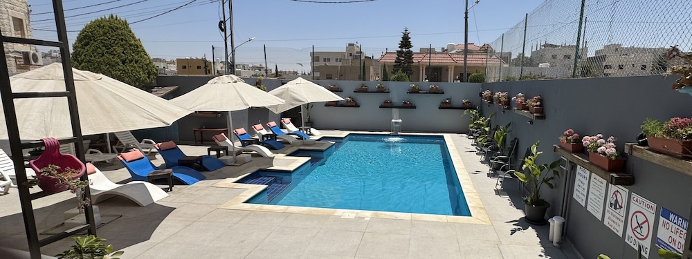 Grand Hotel Madaba 66/70