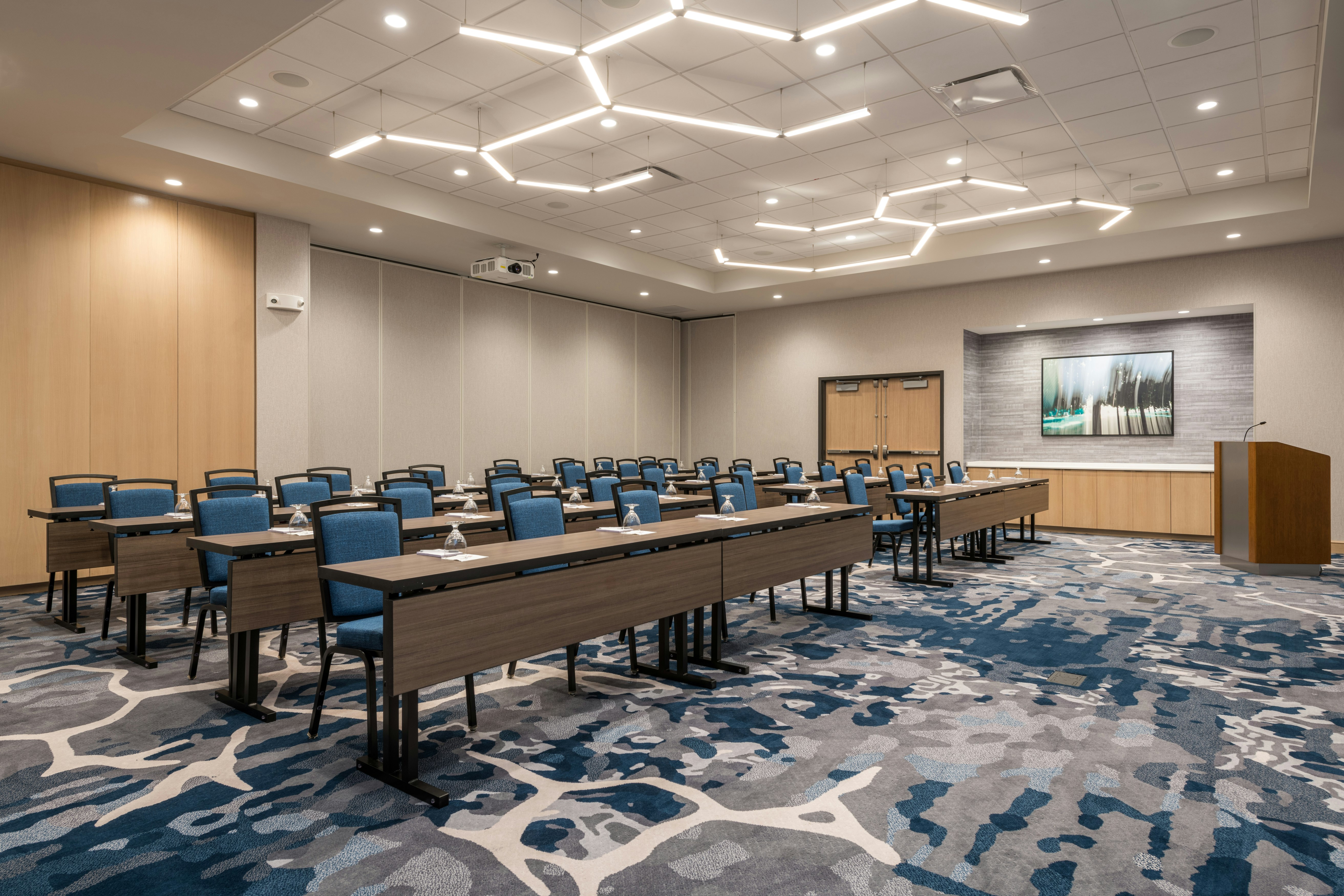Hilton Garden Inn Boston Canton 18/23