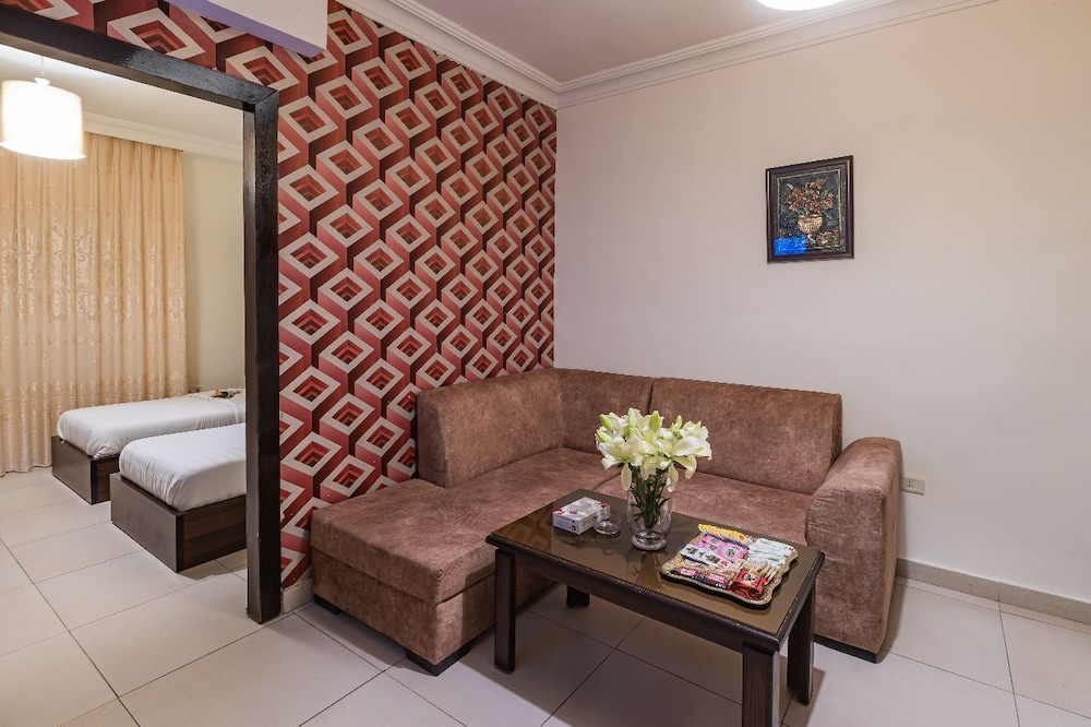 Lancaster Hotel Apartments-Gardens 33/47