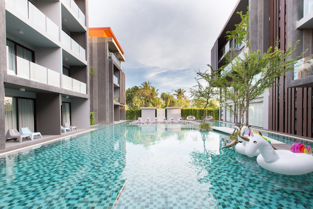Maya Phuket Hotel 6/50