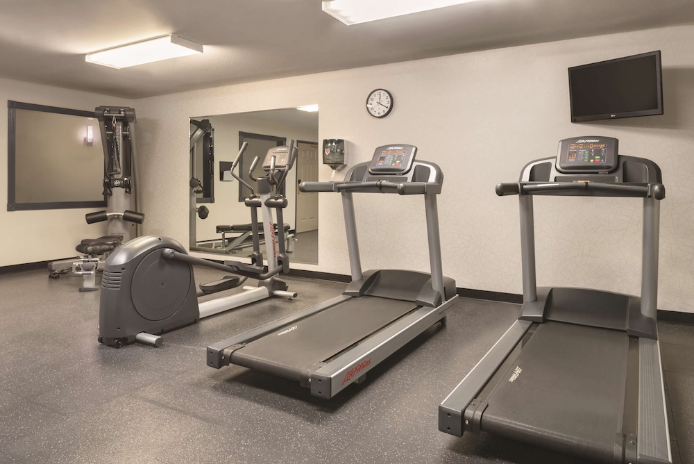 Country Inn & Suites by Radisson, Galena, IL 32/67