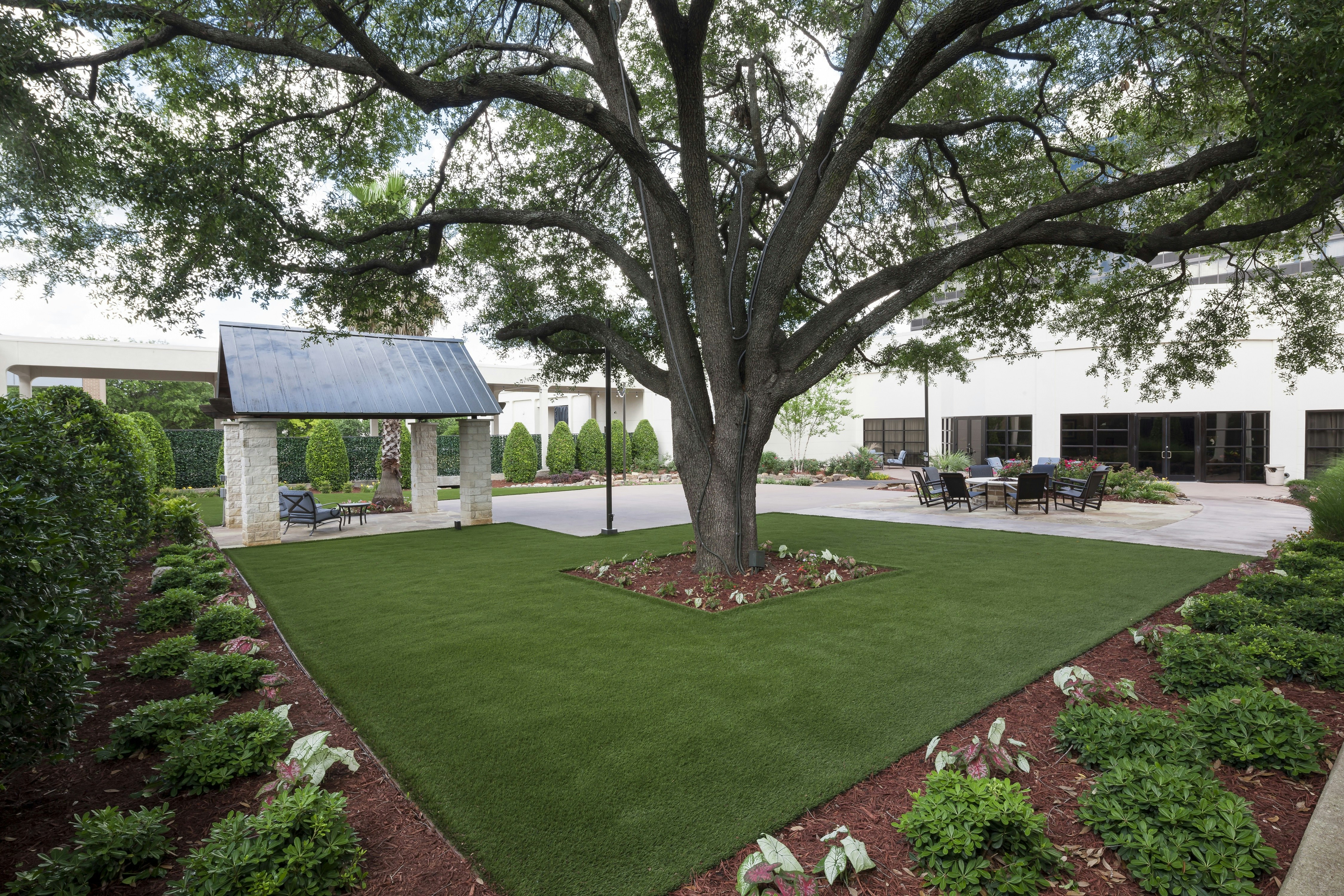 Hilton Waco 42/50